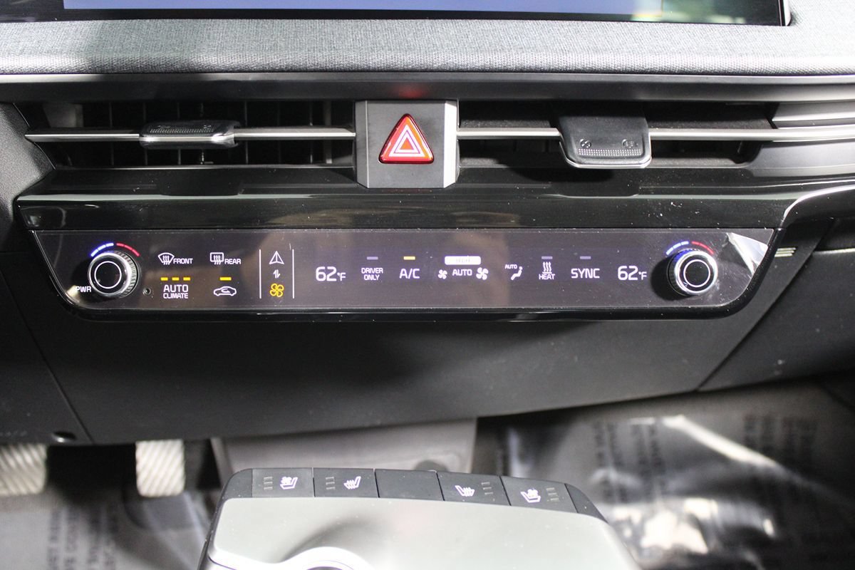 Used 2023 Kia EV6 Wind RWD image 12