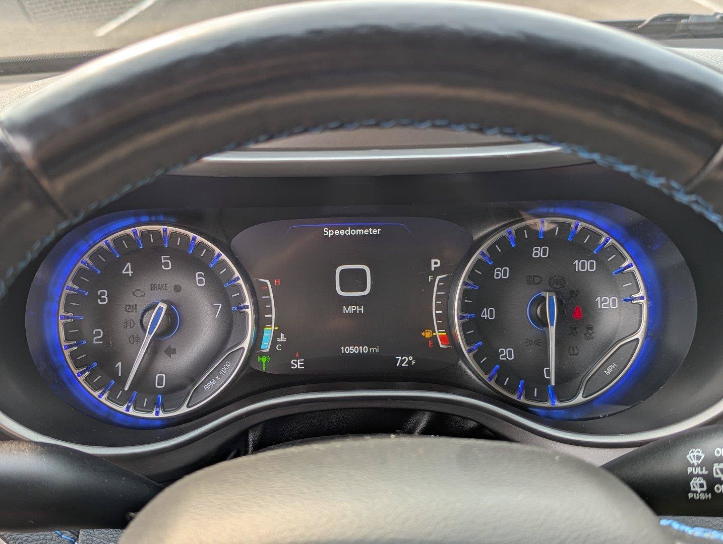 Used 2021 Chrysler Pacifica Touring-L w/ Uconnect Theater Family Group AWD/4WD image 14