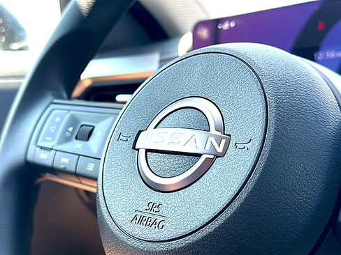 New 2026 Nissan Kicks SV w/ Interior Electronics Package FWD image 20