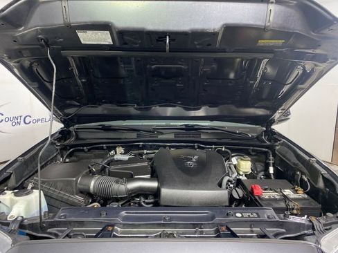 Used 2017 Toyota Tacoma Limited w/ Tow Package AWD/4WD image 22