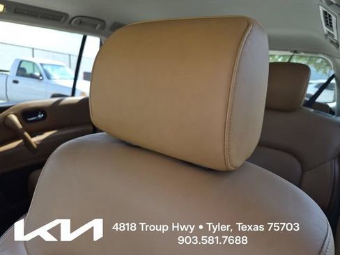 Used 2017 INFINITI QX80 Signature Edition RWD image 23