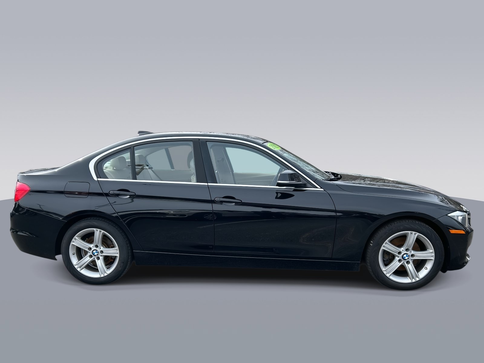 Used 2015 BMW 328i Sedan RWD image 2