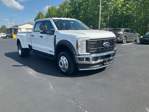 New 2026 Ford F450 XL w/ XL Driver Assist Package AWD/4WD image 3