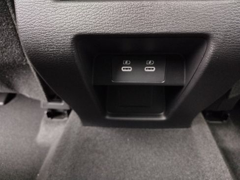 New 2026 Mitsubishi Outlander SE image 25