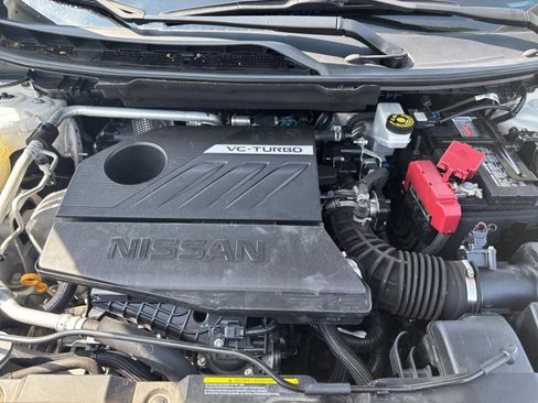 Used 2024 Nissan Rogue SV FWD image 31