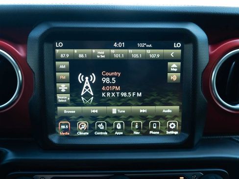 Used 2022 Jeep Gladiator Rubicon w/ LED Lighting Group AWD/4WD image 26
