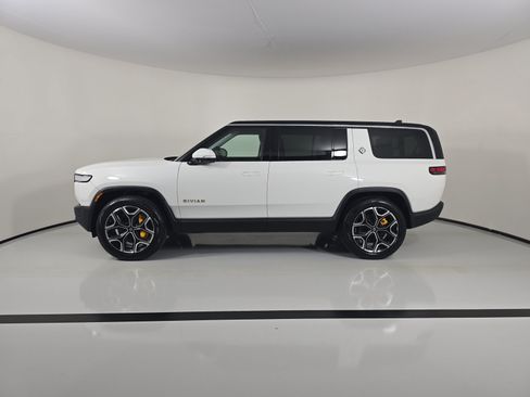 Used 2023 Rivian R1S Adventure Quad AWD/4WD image 2