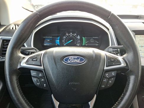 Certified 2020 Ford Edge SEL w/ Convenience Package image 19