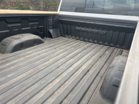 Used 2024 GMC Sierra 2500 Denali Ultimate image 8