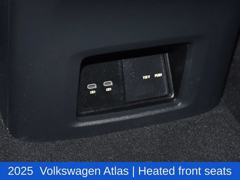 Used 2025 Volkswagen Atlas SE FWD image 29
