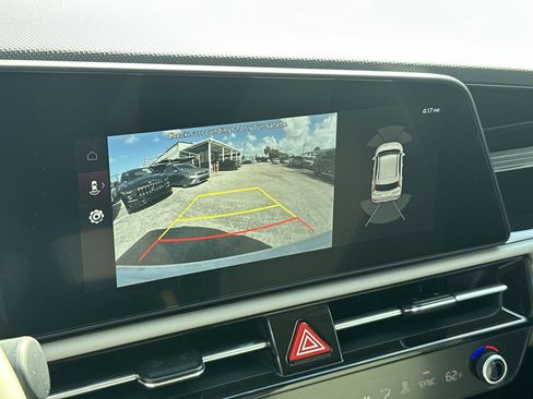 New 2025 Kia Niro Wave w/ Wave Preserve Package FWD image 24