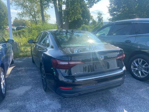 Used 2024 Volkswagen Jetta Sport FWD image 4