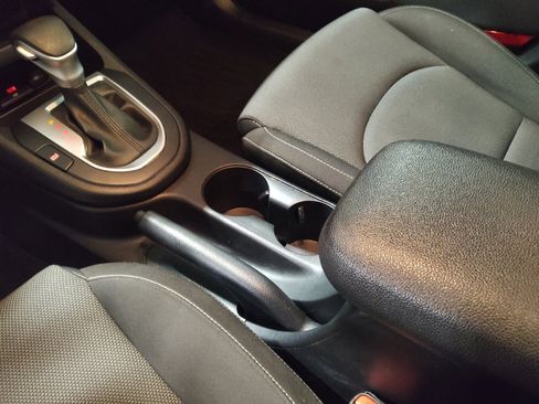 Used 2024 Kia Forte LXS image 26