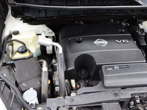 Used 2018 Nissan Murano S image 38