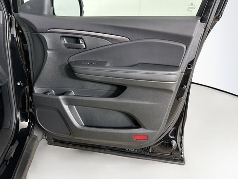 Used 2023 Honda Passport EX-L image 33