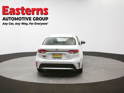 Used 2022 Toyota Corolla LE w/ LE Convenience Package image 36