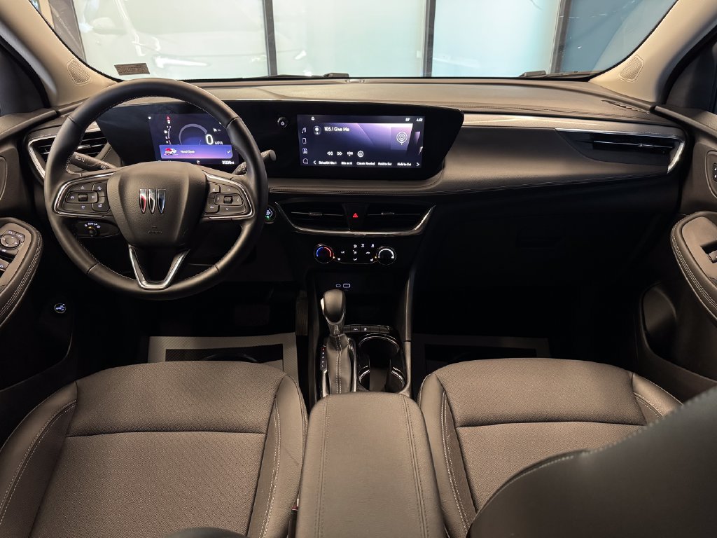 Used 2024 Buick Encore GX Preferred w/ Comfort Package FWD image 9