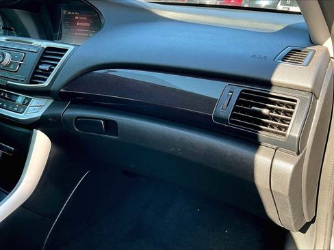 Used 2014 Honda Accord Sport image 18