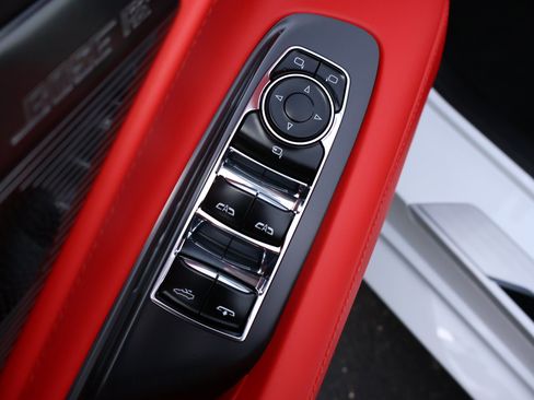 New 2026 Chevrolet Corvette Stingray Preferred Conv w/ 2LT RWD image 8