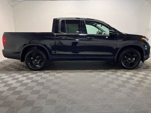 Used 2025 Honda Ridgeline Black Edition image 4