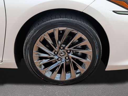 Certified 2024 Lexus ES 350 Ultra Luxury w/ Accessory Package (Z2) FWD image 7