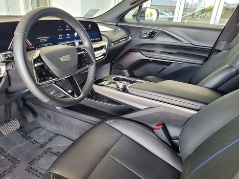 Certified 2024 Cadillac Lyriq Sport AWD/4WD image 10