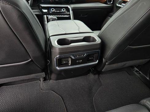 Used 2023 GMC Sierra 1500 Denali AWD/4WD image 14