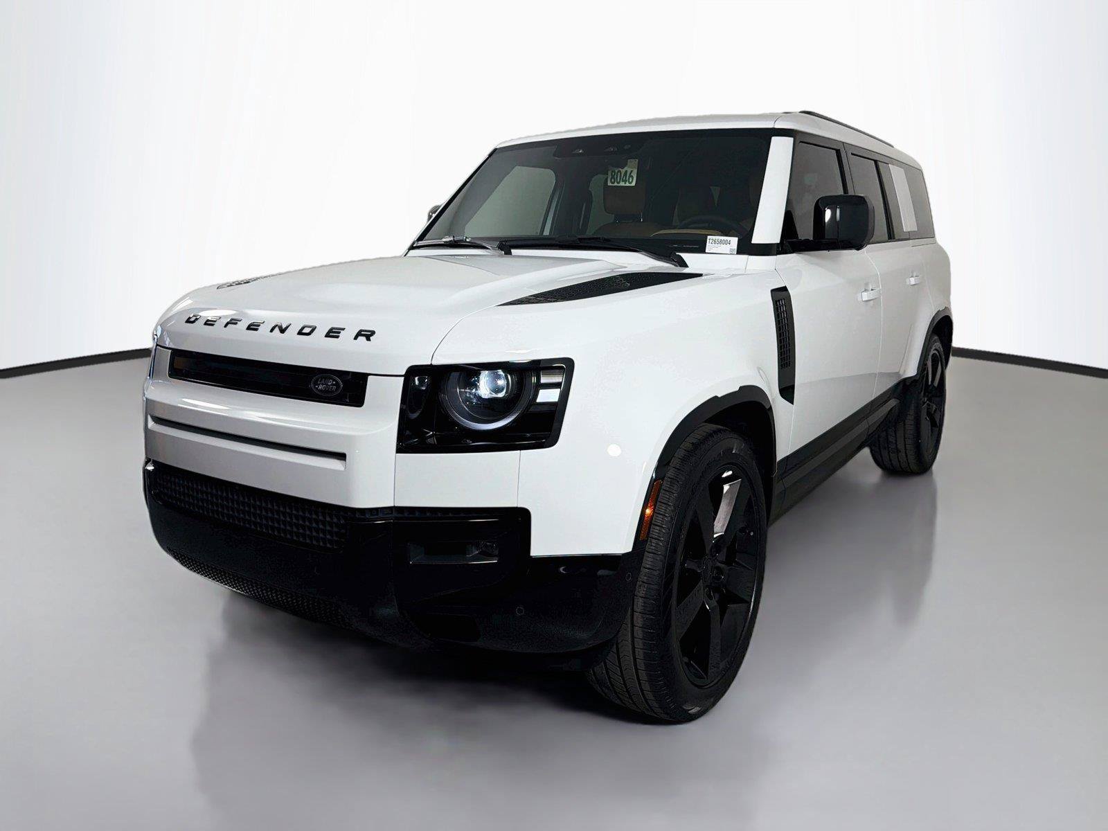 New 2026 Land Rover Defender 130 X-Dynamic SE AWD/4WD image 1