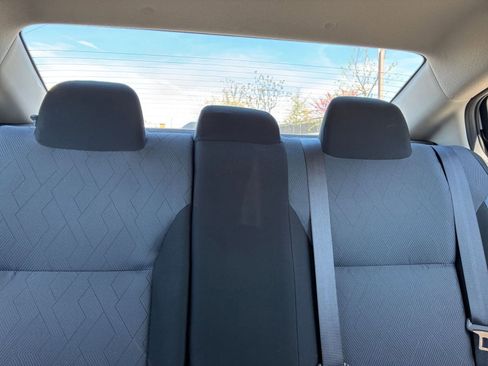 Used 2025 Nissan Versa SV image 33