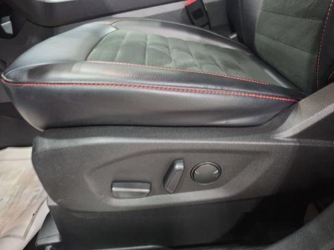 Used 2023 Ford Edge ST-Line AWD/4WD image 23