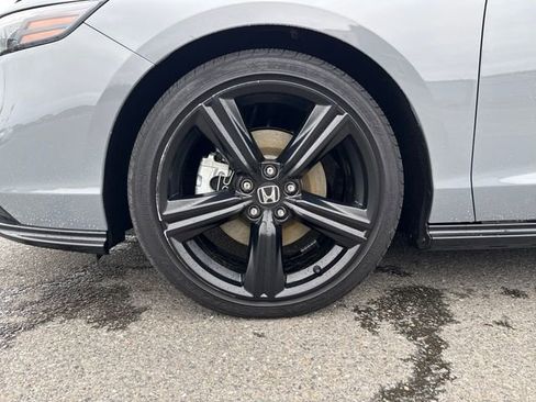 Used 2024 Honda Accord Sport image 26