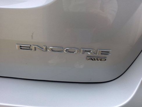 Used 2019 Buick Encore Preferred AWD/4WD image 17