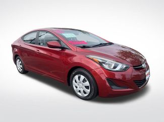 Used 2016 Hyundai Elantra SE FWD video 3