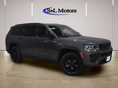 New 2026 Jeep Grand Cherokee L 4WD image 8