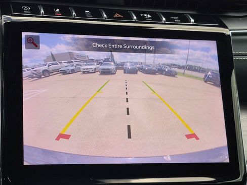 Used 2022 Jeep Grand Cherokee Overland RWD image 27