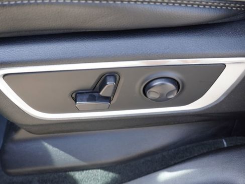 Used 2023 RAM 1500 Laramie AWD/4WD image 25
