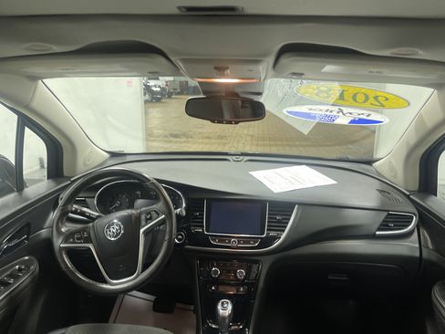 Used 2018 Buick Encore Preferred image 23