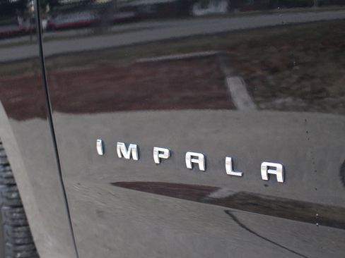 Used 2019 Chevrolet Impala LT image 40