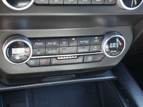 Used 2021 Ford Expedition Limited AWD/4WD image 24