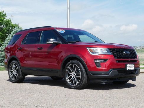 Used 2019 Ford Explorer Sport w/ Equipment Group 401A AWD/4WD image 8