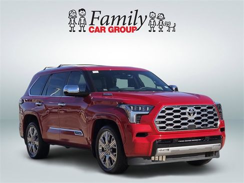 Used 2025 Toyota Sequoia Capstone image 2