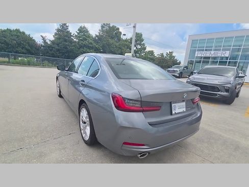Used 2025 BMW 330i Sedan w/ Convenience Package RWD image 46