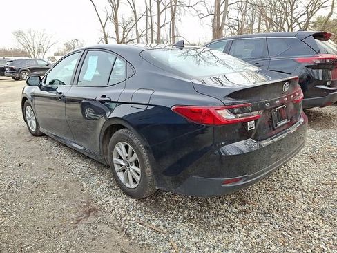 Used 2025 Toyota Camry LE image 4