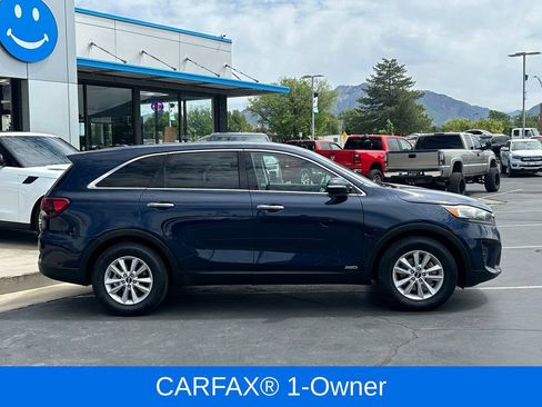 Used 2019 Kia Sorento AWD V6 image 2