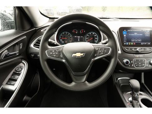 Used 2024 Chevrolet Malibu LT image 20