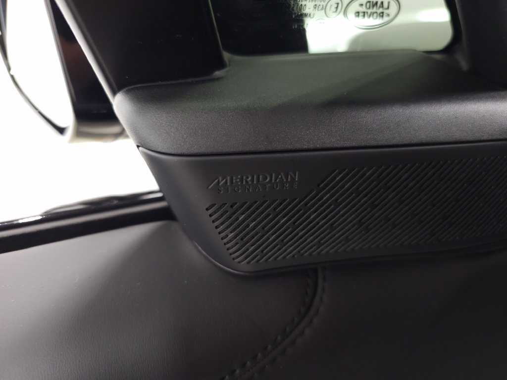 Certified 2025 Land Rover Range Rover Autobiography AWD/4WD image 16
