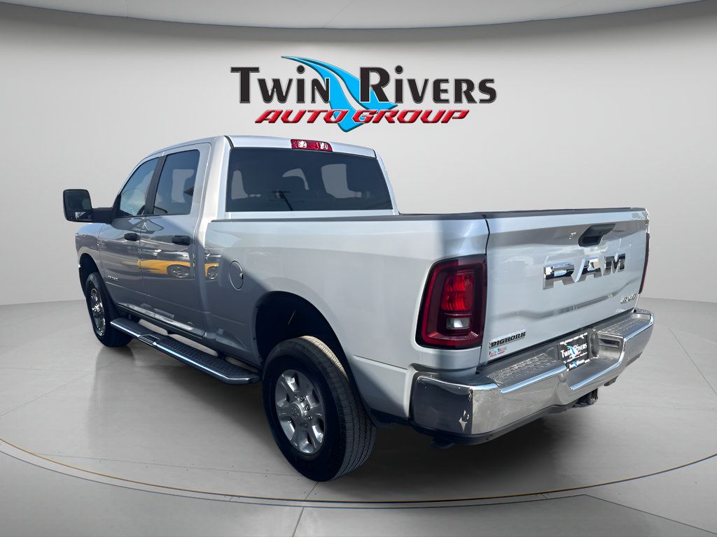 Used 2026 RAM 2500 Big Horn AWD/4WD image 2