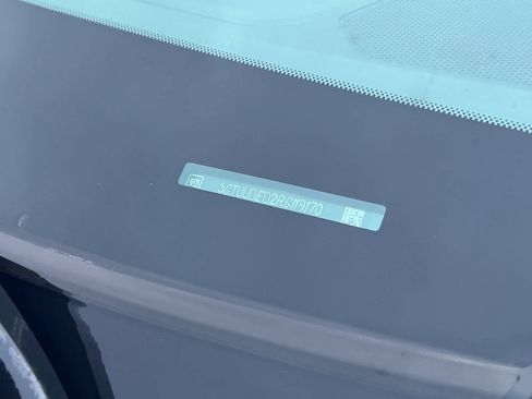 Used 2024 GMC Sierra 1500 SLT image 12