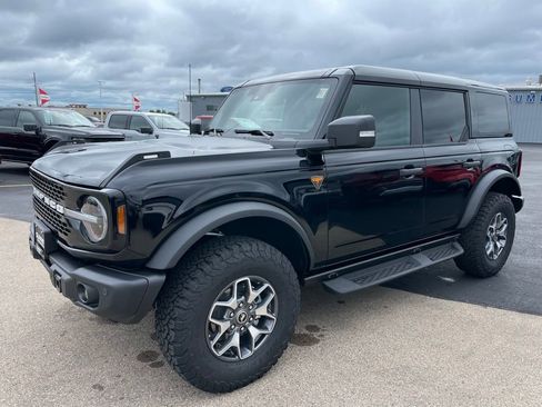 New 2025 Ford Bronco Badlands image 6