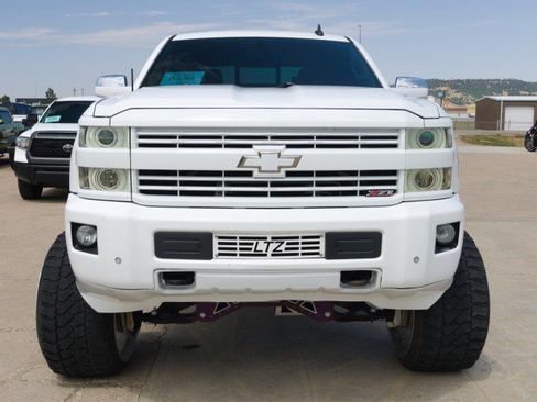 Used 2015 Chevrolet Silverado 2500 LTZ w/ Duramax Plus Package AWD/4WD image 7